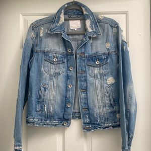 zara trafaluc jean jacket • size L • in excellent condition